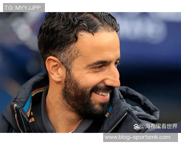 今日趣图：威尔科克斯与贝拉达频频出镜是否暗示曼联新帅人选